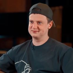 Автор